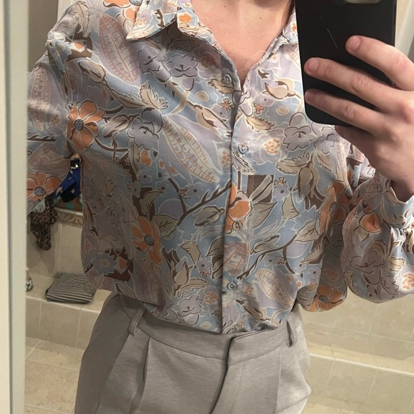 Kittenish L/S Button Down Blouse - Picture 2 of 13